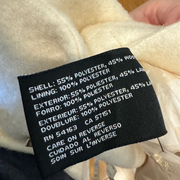 Guess women’s peacoat, size medium, new without tags, - Picture 7 of 8